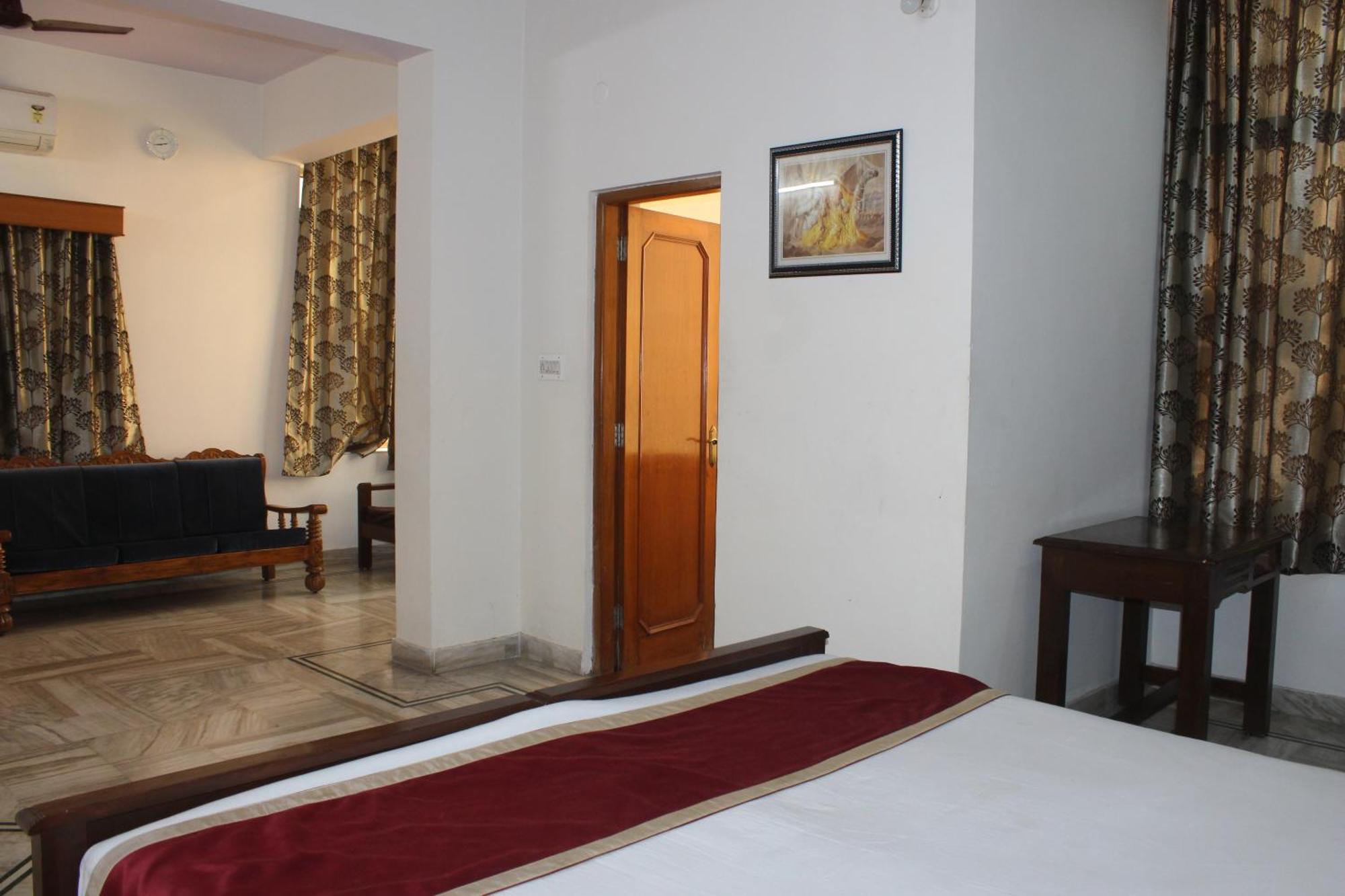 Hotel Sukhvilas Jaipur Eksteriør billede